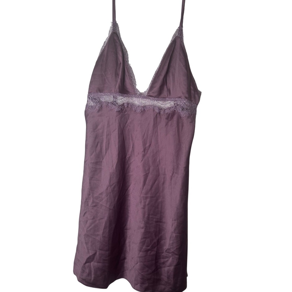 Victoria's Secret Chemise Women‎ XS Purple Satin Lace Trim V-Neck Slip Nightgown